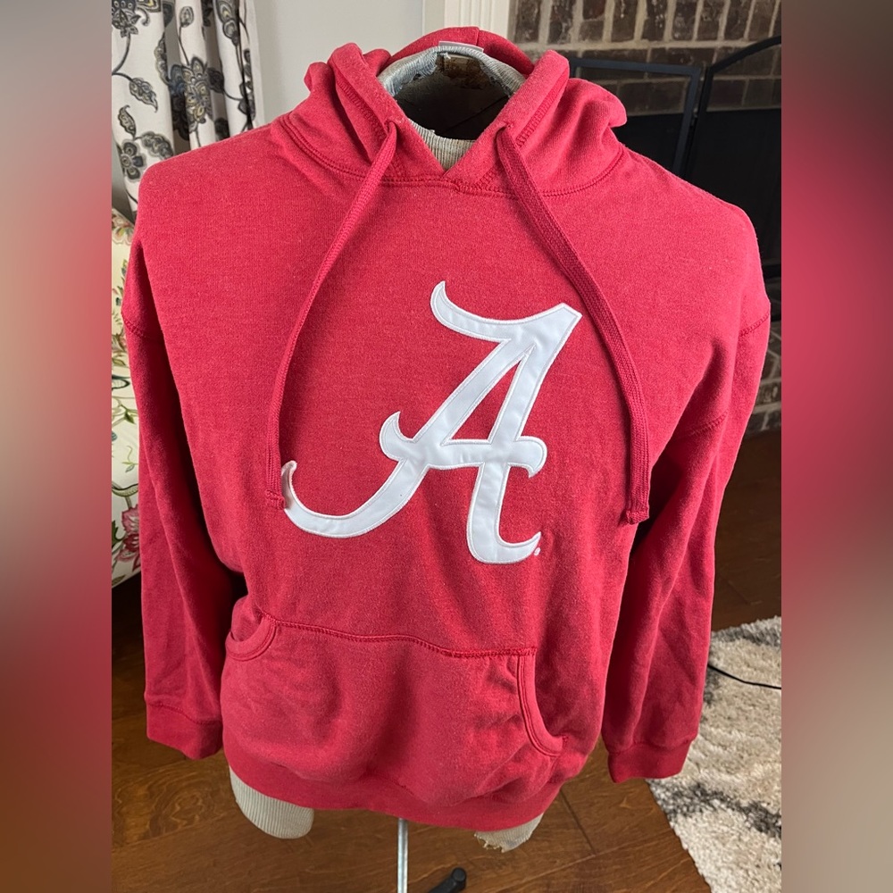 Alabama Crimson Tide officially licensed hoodie ..men’s L ..like new
